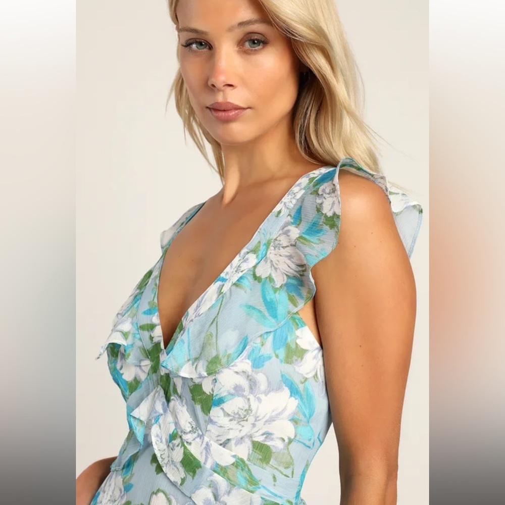 NEW! Lulu’s Sensational Spring Light Blue Floral Print Ruffled Maxi Dress 🌷 - Picture 2 of 13
